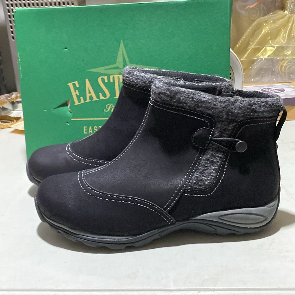 Eastland Booties - Picture 5 of 9